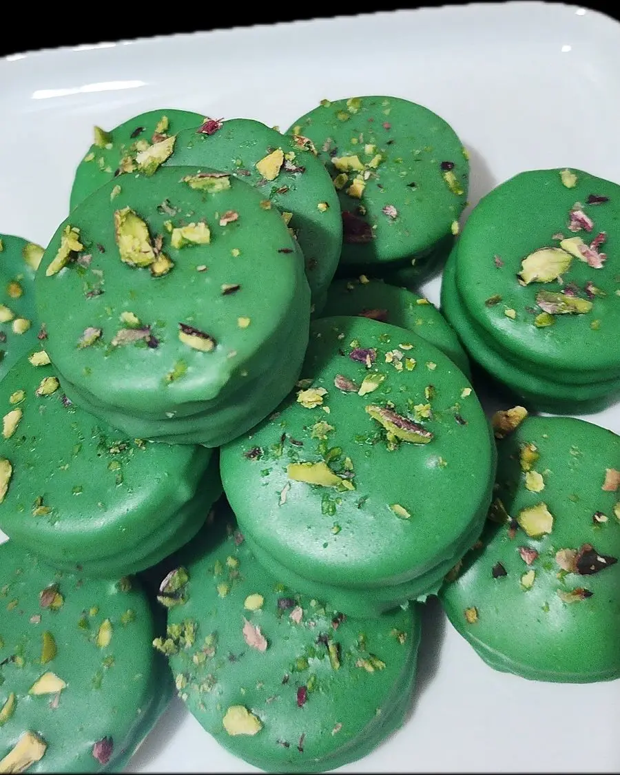 Pistachio/Gluten-Free Napolitan